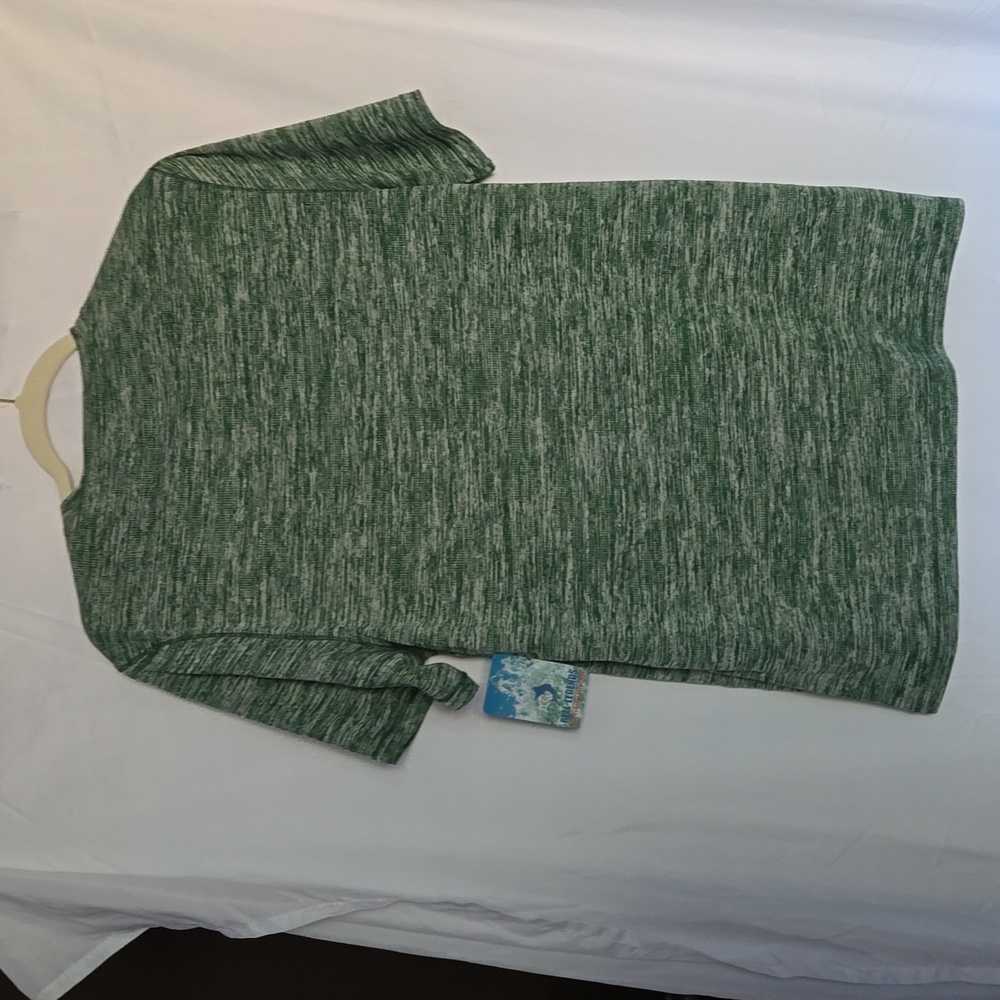 Shirts - Picture 8 of 12